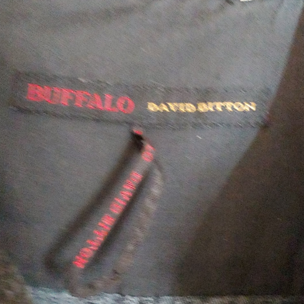 Shirt - Picture 2 of 6